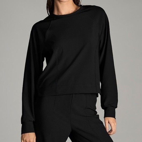 VSX Tops - Victoria’s Secret VSX Crewneck Pullover